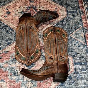 Tony Lama Studded Snip Toe Baja Brown Turquoise Stitching